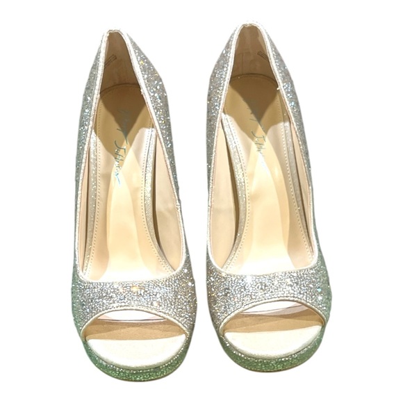 Betsey Johnson DANE Peep Toe NIB Sparkling Pumps Size 11 New. - Picture 3 of 6
